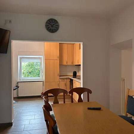 Grosse Ferienwohnung Διαμέρισμα Schortens